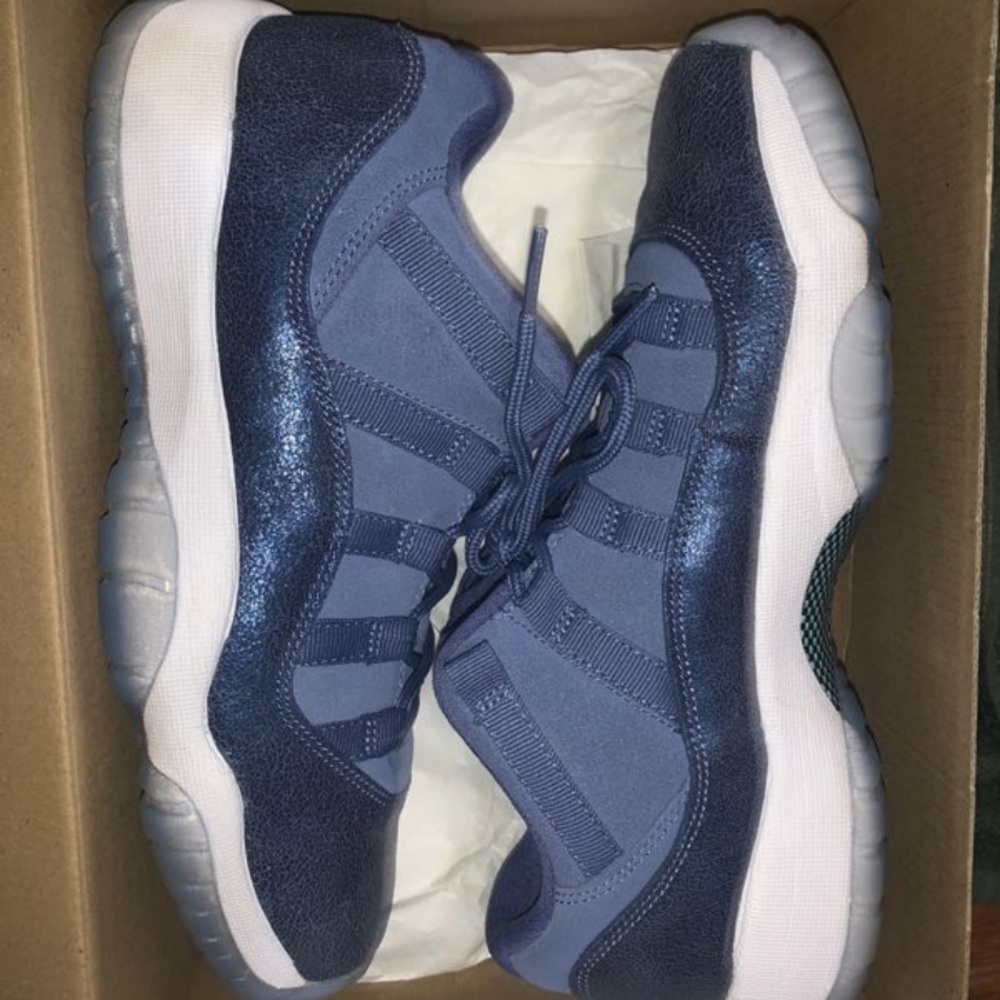 Jordan 11 blue moons - Picture 1 of 6